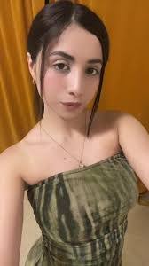 Stephanie Mazza's Instagram, Twitter & Facebook