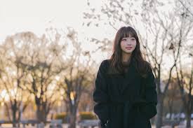 나얼 디렉 존나 웃기네 ㅋㅋㅋㅋㅋ 꺾기 해보라는거 유스케에서 아이유가 말한 그대로네 ㅋㅋㅋ 나얼말고 누가 그걸 그렇게 하냐고. Melon