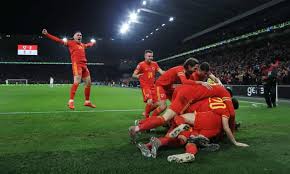 Bien qu'elle soit une équipe puissante composée de professionnels et donc d'une sélection de joueurs gallois représentant la nation lors des compétitions internationales de football masculin, sous l'égide de la fédération de football de galles ; L Equipe De L Euro 2020 Guide Partie 4 Pays De Galles Football Thepressfree