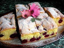 biskuitkuchen mit kirschen top rezepte de rezept kuchen mit kirschen kuchen kuchen und torten rezepte