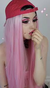 Take user linzor (@sailorlinzor), for example, whose eyebrow transfer video has more than 2 million views. Linzor On Twitter Retweet If You Watched It