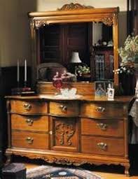 Lexington Victorian Sampler Collection Door Triple Dresser Base 391 235 Landscape Mirr Lexington Furniture Lexington Furniture Bedroom Bedroom Furniture Sets