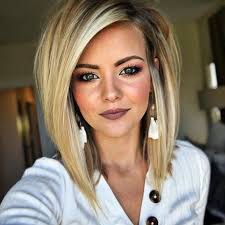 Whether you are having short hair, medium hair or short hair, there'll always be a right wavy hairstyle for you to get a stunning look. Medium Haircuts For Thick Wavy Hair