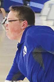 So far, varied group seeks city administrator job