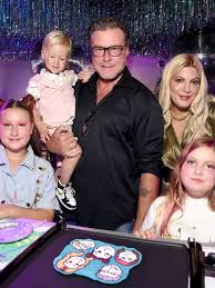 The mom and former beverly hills, 90210 star frequently posts on social media about her family. Tori Spelling Was Mom Shamed For Daughters Hair And Makeup Allure