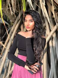 Misty yes e hiphop studio production 2011. Emme Reethi Kudhin Facebook