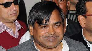 Allahabad HC cancels Gayatri Prajapati's bail, questions ASJ's haste
