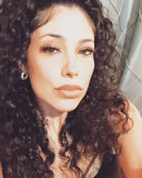 Arlene Machuca's Instagram, Twitter & Facebook