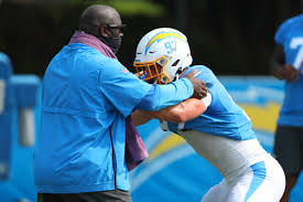 By participating in the hometown huddle. La Chargers Bolt Beat S 2020 Season Predictions Roundtable