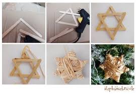Ce guide gratuit vous explique comment faire. Tuto Deco Noel Facile Faire Une Etoile Ou Une Couronne Avec Du Raphia Et Des Batonnets De Glace Stephanie Bricole