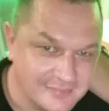 📣 NAGRADNA IGRA 📣 V sodelovanju z Beletrina podarjamo en izvod knjige z  naslovom Pesniški dvor. 👉 Kako do knjige? Označi prijatelja v komentarju  in sodeluj v žrebu 😎 Nagradna igra traja