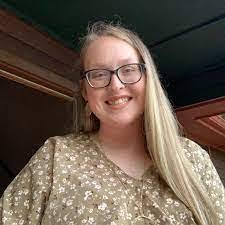 Carissa Beebe's Instagram, Twitter & Facebook