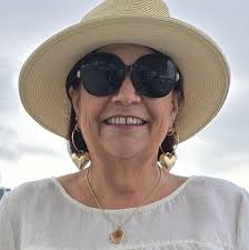 Hii everyone 🐾 my names Ted 🧸 could you all be so kind and give my  instagram a follow…..TEDTHEBULL2022. You'll not be disappointed 🤪Thankyou  🐾🫶🏽 Ps Going the groomers is my favourite