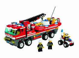 Lego 7213 Jeu De Construction Lego City Le Camion Tout Terrain Et Le Bateau Des Pompiers Amazon Fr Jeux Et J Jeux De Construction Lego Lego Lego City