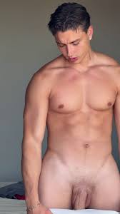 Goldengeorgiii explicit video