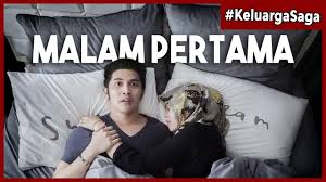 Sebuah kisah nyata yang terjadi pada pertengahan tahun 2001, diawal musim kemarau yang panjang. Malam Pertama Setelah Menikah Youtube