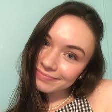 Elizabeth Minnick's Instagram, Twitter & Facebook