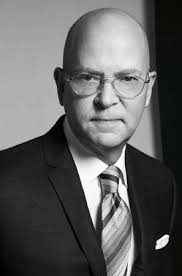 Neiman Marcus parts ways with its vice-president and director of men's  fashion