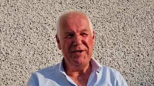 Lots of happy smilies people tonight. ( very bronzed ) too., Firstly the  club race won once again by.our very own legend Roger Cutforth. Well done.,  It was breeder buyer Robbie Rowse with two birds ...