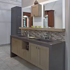 Début 19e, commence la lente transition vers une toilette entièrement fermée. Fabricant De Salles De Bain Cuisines Beauregard