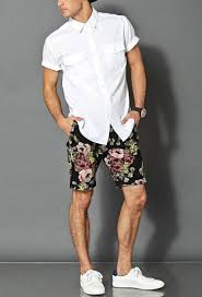 Black And White Shorts Outfit Men 10 Mens Shorts You Should Not Miss Short Men Fashion Mens Fashion Summer Hipster Mens Fashion