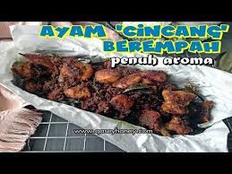 A hot sambal goreng recipe to try ! Mudahnya Buat Ayam Cincang Goreng Berempah Yang Pasti Memukau Dan Sedap Boleh Buat Niaga Youtube