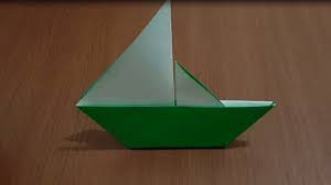 Buka kertas, kemudian lipat jadi 2 bagian, dari kiri ke kanan. Cara Membuat Origami Perahu Layar Dengan Cepat Youtube