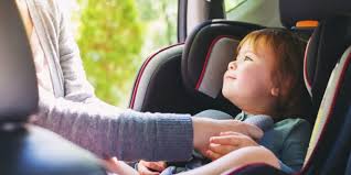 Auf einen kindersitz kann verzichtet werden, wenn das kind das 12. Kinder Im Auto Das Sollten Sie Fur Die Sicherheit Ihrer Kinder Beachten