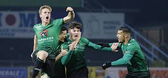 Cercle brugge koninklijke sportvereniging is a belgian professional football club based in bruges. Cercle Blijft Gaan En Onderhandelt Om Nieuwe Aanvaller