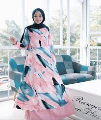 Model baju gamis modern juga ada yang tampak mewah lho karena menggunakan kombinasi bahan brokat. 35 Model Gaun Pesta Untuk Wanita Hijab Yang Wajib Dimiliki Updated 2021 Bukareview