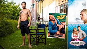 He traveled between the united states, brazil, and ecuador as a child, and is completely trilingual in english, spanish, and portuguese. Fack Ju Gohte Mit Elyas M Barek Ein Arsch Mit Herz Sex Und Krassen Spruchen Kino Bild De