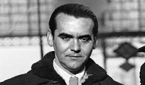 By juan ramírez de lucas first published in 1964 2 editions. La Historia De Amor Entre El Albaceteno Ramirez De Lucas Y Federico Garcia Lorca Llega Al Teatro Circo Radio Albacete Cadena Ser