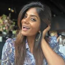 Kim Bosman's Instagram, Twitter & Facebook