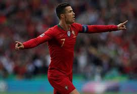 Στο κατόπι του αλί νταεΐ, πλέον, ο cr7 για να γίνει ο απόλυτος εκτελεστής σε επίπεδο εθνικών ομάδων. Asyllhpth Ataka Santos Gia Kristiano Idiofyia Toy Sportdog Gr A8lhtika Nea Eidhseis Sport