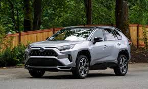 Projected acceleration from 0 to 100 km/h is 6 seconds, faster than that of the rav4 hybrid (7.8 seconds). 2021 Toyota Rav4 Prime First Drive Autonxt