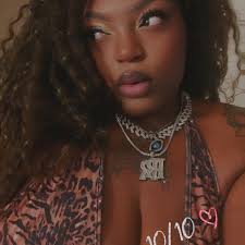 So delicious 🤤 my mama got the best sour dirt 😋