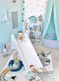 Kreatives Kinder Spielzimmer Fur Jungen In Mint Blau Kinderspielzimmer Tapete Kinderzimmer Junge Spielzimmer Einrichten
