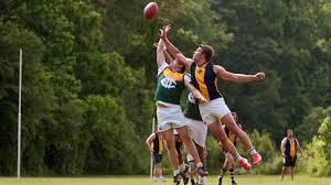 Footy is fun and nothing is more satisfying than a great kick! 8 Beginner Afl Kicking And Training Drills You Can Do By Yourself Sportitude Running