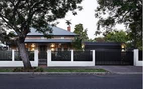 Tips memilih pagar rumah minimalis. 12 Inspirasi Pagar Besi Minimalis Yang Bikin Rumah Kamu Jadi Cantik Rumah123 Com