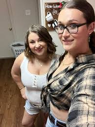 Kendall Lowery's Instagram, Twitter & Facebook