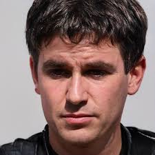 Crypto, Stocks & Beyound! The Power of Social Inesting