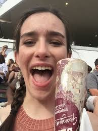 Anna Edge's Instagram, Twitter & Facebook