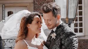 Check spelling or type a new query. Bachelor Stars Angelina Und Sebastian Pannek Feiern Halben Hochzeitstag Rtl De