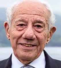 Mary Anania's Instagram, Twitter & Facebook