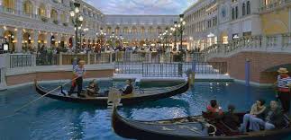 Venice: Grand Canal By Gondola With Live Commentary 2024