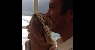 Gabriel Braga Nunes se casa em cerimônia reservada no Rio. Veja fotos