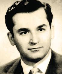 Ion iliescu avea 65 de ani si este tatăl lui andrei iliescu, unul dintre jucătorii emblematici de la flacăra moreni. A Murit Parintele Popoarelor Doliul Lui Ion Iliescu Moscova Martie 1953 Contributors