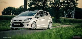 Share your favorite fiesta st photos as well as engage in discussions with fellow fiesta st owners on our message board. White Custom Ford Fiesta Mk7 Fiesta Cars High Performance Cars Ford Models