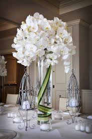 Simple Small White Flower Arrangements Centerpieces 11 White Flower Arrangements Flower Arrangements Center Pieces White Orchids