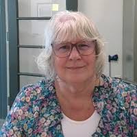 90+ "!leanne" profiles